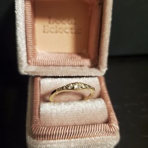 9k Gold and White Topaz Ring